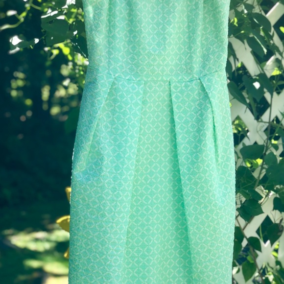 JCrew Size 2 Mint White x pattern Seersucker dress - Picture 2 of 7